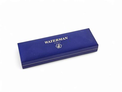 WATERMAN
Stylo roller
Dans sa boîte
On y...