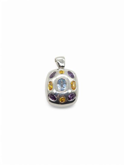 TRAVAIL Français moderne
PENDENTIF en argent...