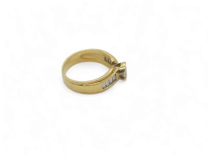 TRAVAIL Français MODERNE
BAGUE en or jaune...
