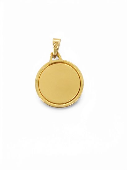 PENDENTIF médaille de la vierge en or jaune...