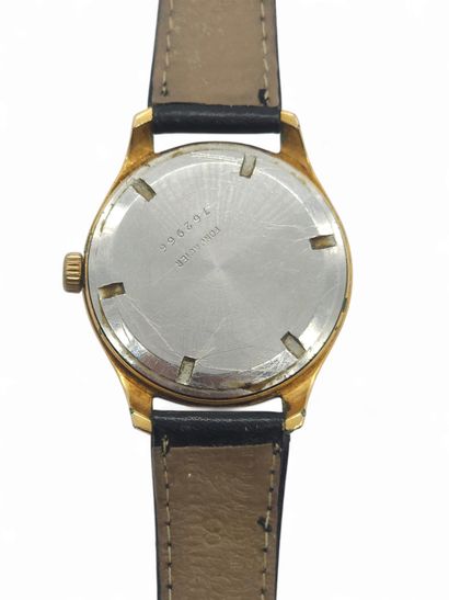 ZENITH 
Montre bracelet en métal doré et...