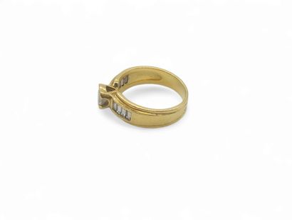 TRAVAIL Français MODERNE
BAGUE en or jaune...