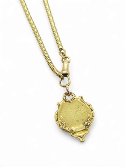 GILETIERE en or jaune 750° maille serpent
On...