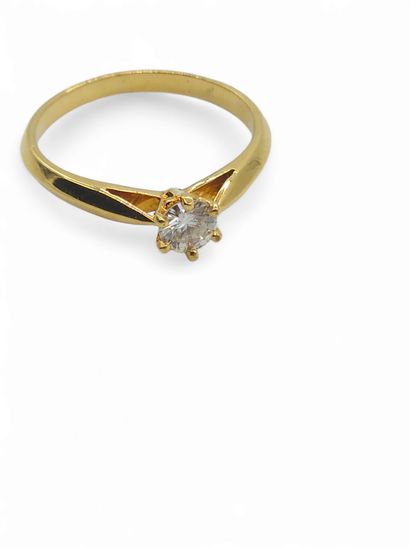 TRAVAIL Français 
BAGUE en or jaune 750°...