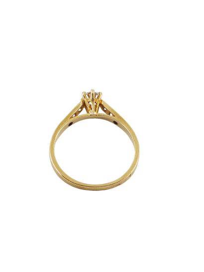 BAGUE solitaire en or jaune 750° ornée d'un...