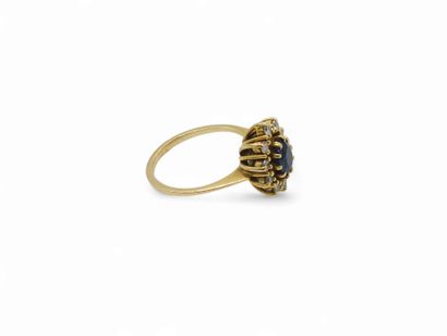 TRAVAIL Français 
BAGUE marguerite en or...