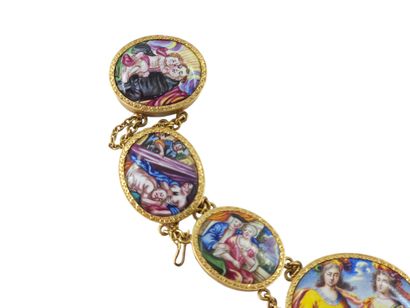 TRAVAIL DU XVIIIème siècle
CHARMANT bracelet...