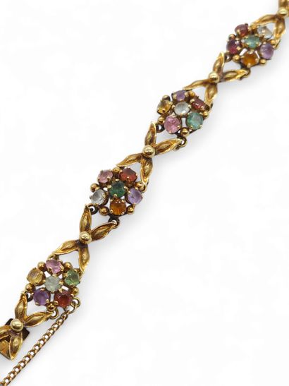 TRAVAIL ETRANGER
Bracelet en or jaune 750°...
