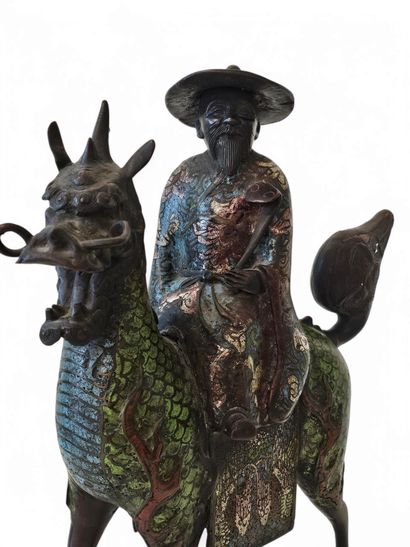JAPON - Epoque MEIJI (1868 - 1912)
Statuette...
