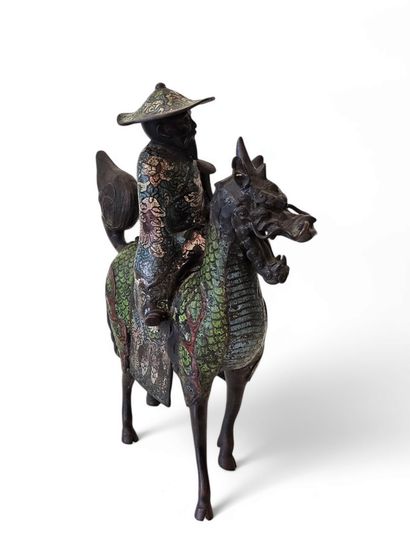 JAPON - Epoque MEIJI (1868 - 1912)
Statuette...