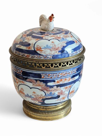 JAPON, Imari - Epoque EDO (1603 - 1868),...