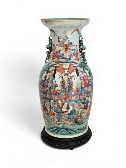 Canton XIX eme siecle
Vase en porcelaine...