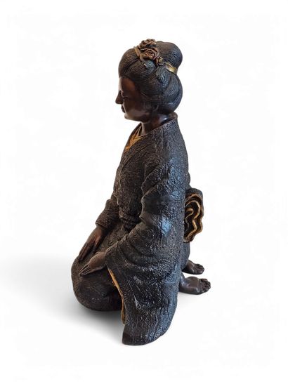 JAPON XXI ème siècle
Sculpture en bronze...