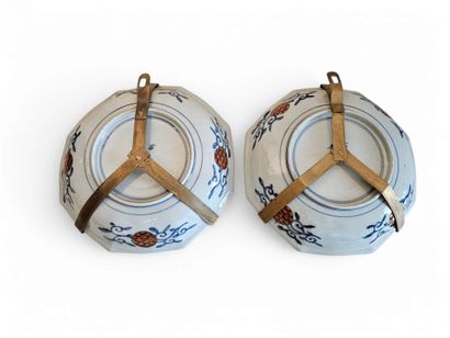 JAPON, Imari - Epoque MEIJI (1868 - 1912)
Deux...