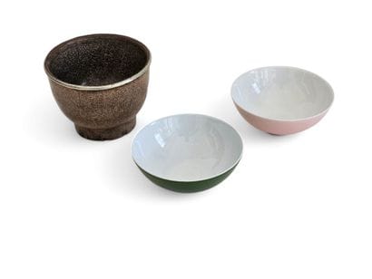 MODERN CHINA
Set of three pieces comprising...