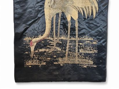 CHINA 19th century
Embroidery on silk depicting...