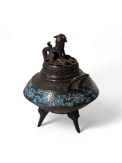 JAPON - Epoque MEIJI (1868 - 1912)
Brûle-parfum...