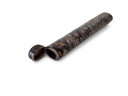 JAPON, époque Meiji (1868-1912)
Étui cylindrique...