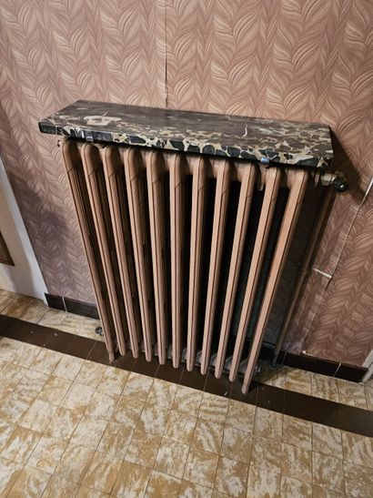 Set of 11 cast iron radiators
Also included...
