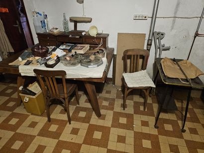 1930s dining room table
A stepped desk top
A...