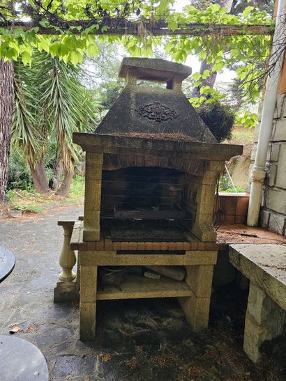 Stone sink
Attached
A damaged outdoor barbecue
Dismantling...