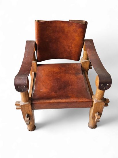 PAIRE de fauteuils cubiques dans le goût...