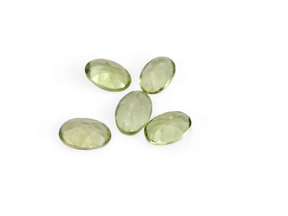 PERIDOT green Nbr 5 , ovale , Pakistan ,...