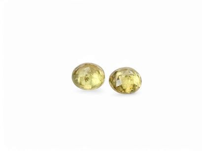 SPHENE yellowish green Nbr 2 , rond , Madagascar...