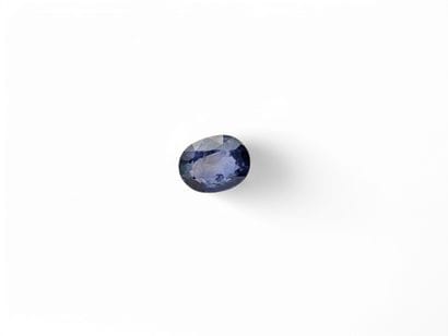 SAPHIR bleu Madagascar ovale 
Dim : 5,2mm...