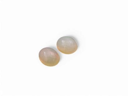 OPALE play of color crystal Nbr 2 , cabochon...