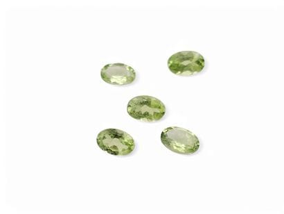 PERIDOT Green Nbr 5, oval, pakistan, 2,38...