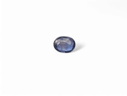 SAPHIR bleu Madagascar ovale 
Dim : 5,2mm...