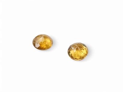 SPHENE greenish yellow Nbr 2 , rond , Madagascar...