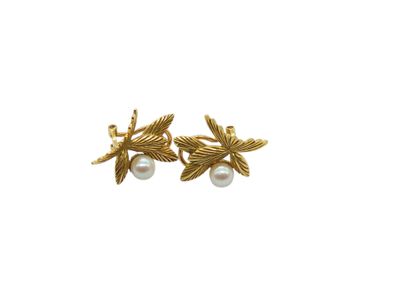 PAIRE de boucles d'oreilles en or jaune 750°...