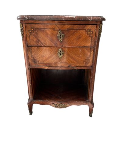 A slightly curved front and sides, rosewood-friezed...