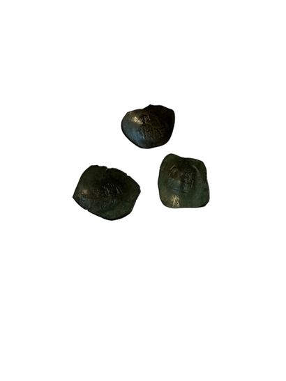 SET OF THREE BYZANTINE PIECES
Aspron Trachy...