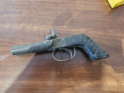 double percussion pistol
As is
Expert : Arnaud...