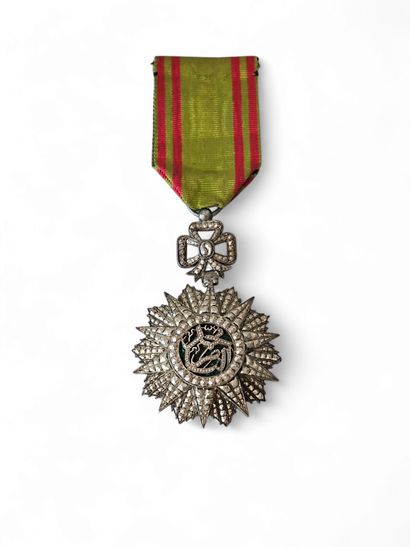 TUNISIA
Nichan Iftikhar
Silver knight's medal,...