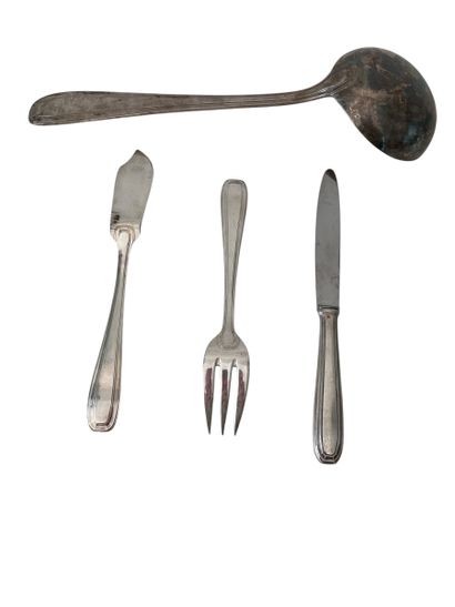 Art Deco style silver plated fish cutlery...