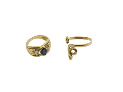 BAGUE en or jaune 750° ornée d'un saphir...