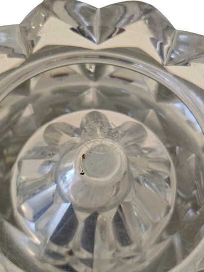 SAINT LOUIS
Diamond-tipped vase
Slightly...