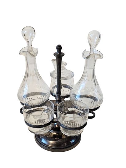 SILVER METAL SET including :
Twelve spoons
Six...