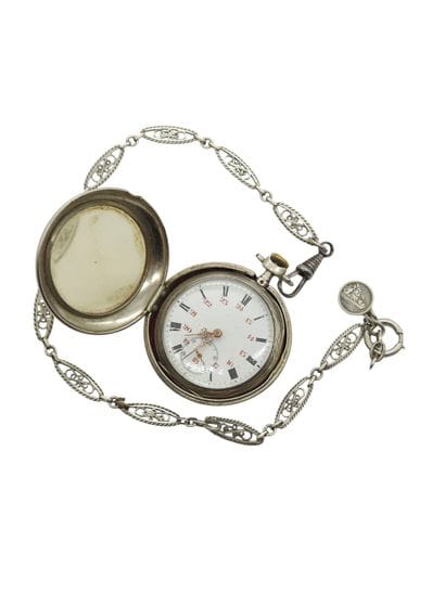 MONTRE de GOUSSET en argent et sa chaine...