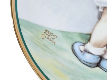 HAMILTON COLLECTION
Set of three porcelain...