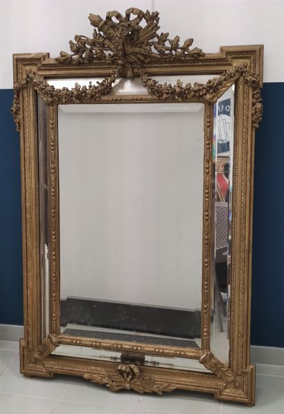 Rectangular wood and gilded stucco MIRROR...