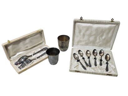 silver-plated flatware set including :
Twenty-four...