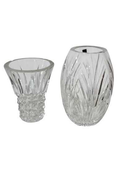 SAINT LOUIS
Cut crystal vase with diamond...