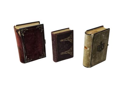 Set of three missals
