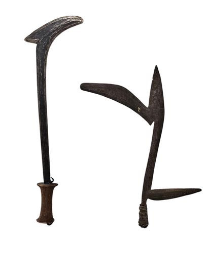 AFRICA XIX 
set of four metal throwing o...