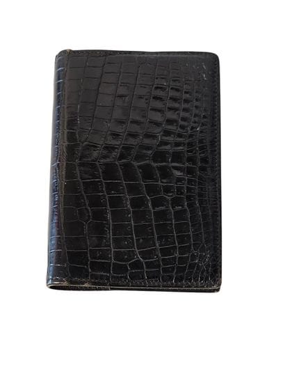 HERMES
Black leather organizer